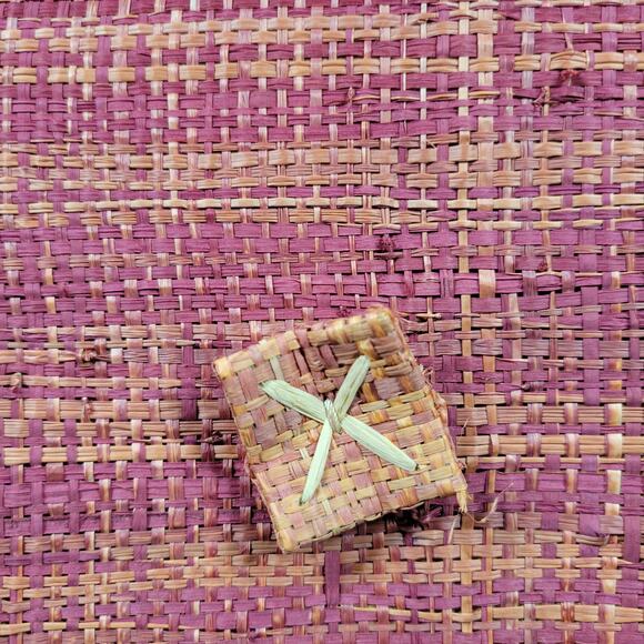 Crossing Pointe Raffia Beach Bag 14" Pink Brown Colorblock Tan Straw Diamond - Picture 6 of 16